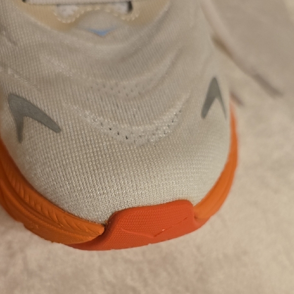 Hoka Cream and Yellow Sneakers 7.5 Women - Picture 12 of 14